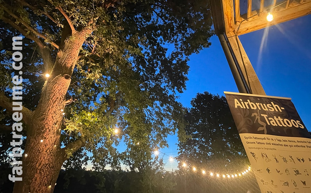 Airbrush-Tattoos in Abendstimmung