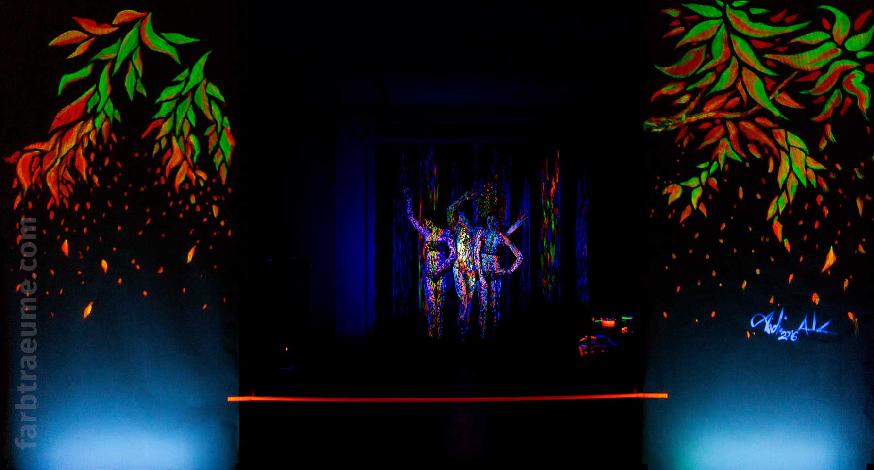 Schwarzlicht-Raum Luminale 2016