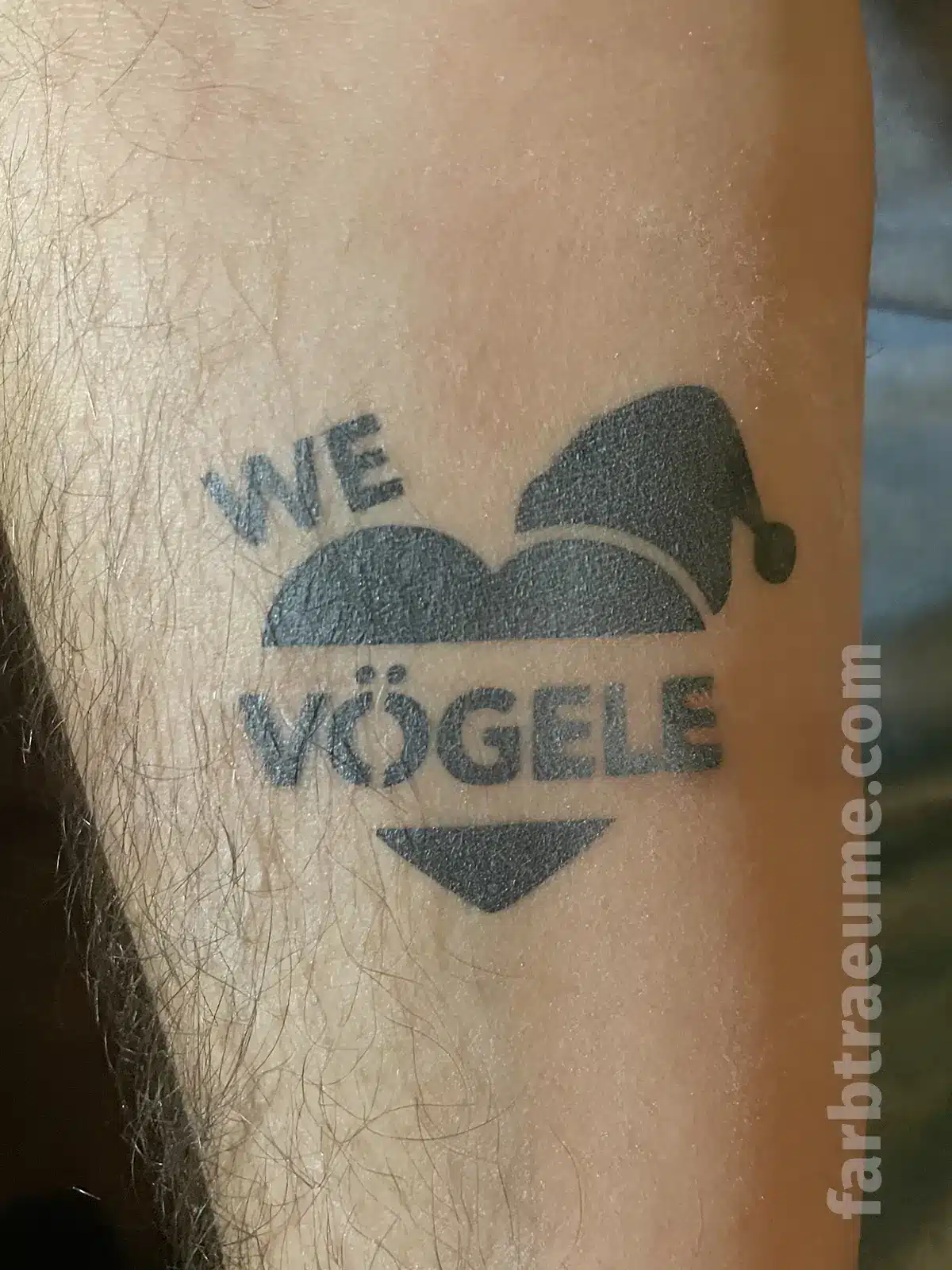 airbrush-tattoos auf der weihnachtsfeier